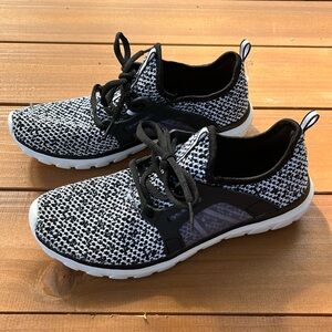 Women’s Athletic Shoes